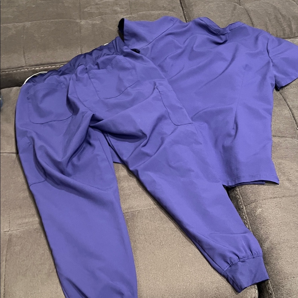 Women's Purple Scrub Set - Picture 5 of 5